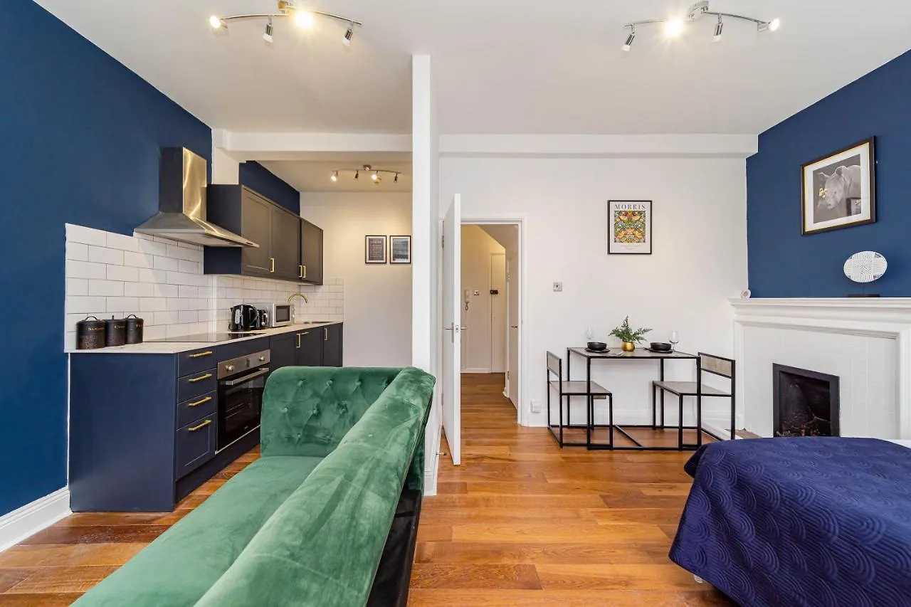 Super Central Studio Apartment I Next To Brighton Beach & Shopping Centre I King Size Bed I Sleep 3 United Kingdom