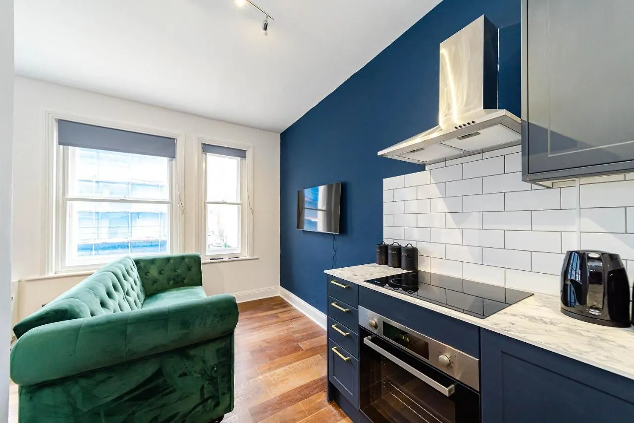 Super Central Studio Apartment I Next To Brighton Beach & Shopping Centre I King Size Bed I Sleep 3 United Kingdom
